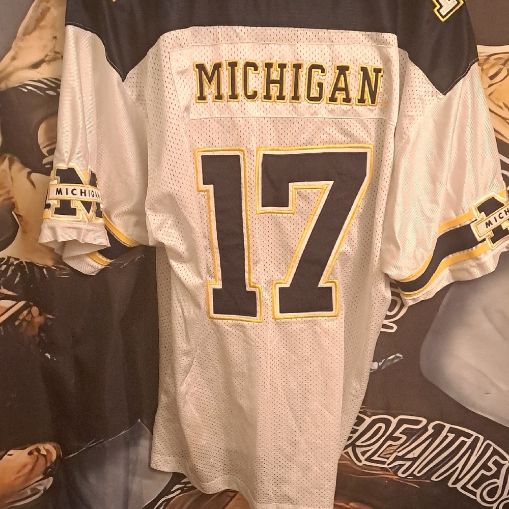 Colosseum Michigan White and Black Jersey